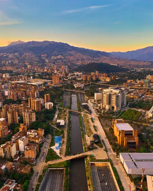 Aerial view of Medellín, Colombia, near wellness retreat led by Beatriz Martinez, Miami psychotherapist.